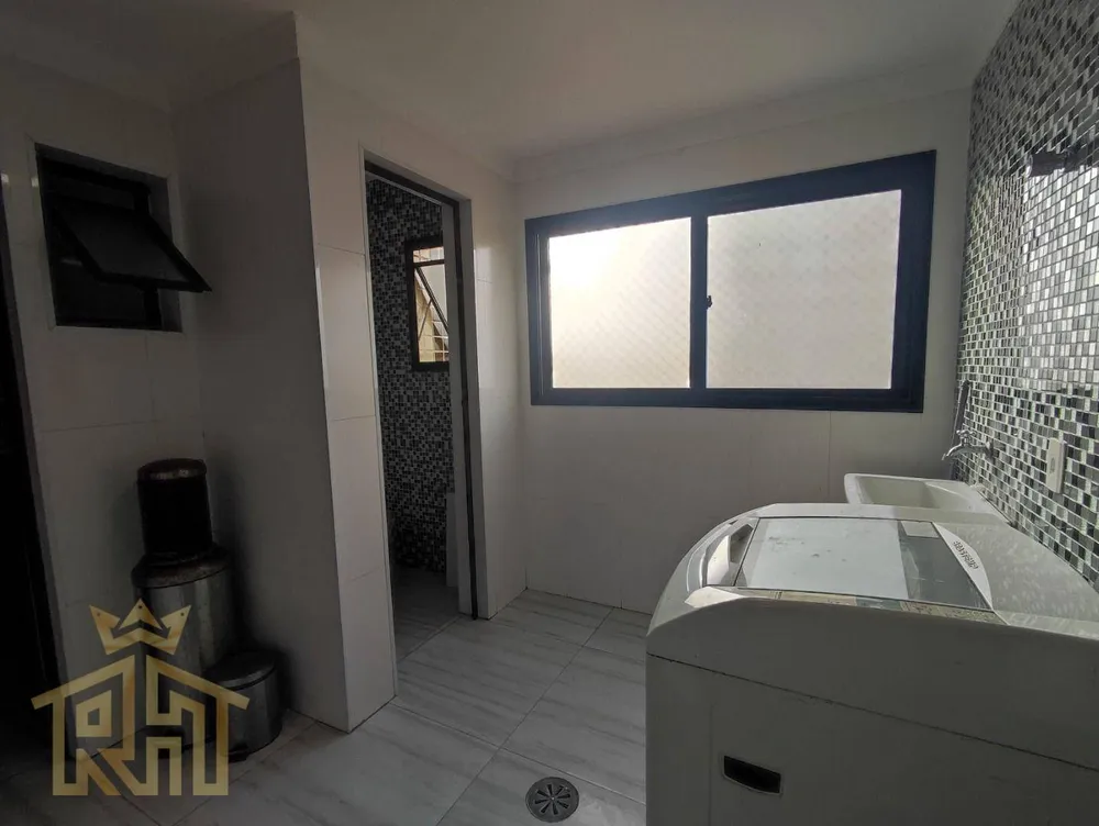 Cobertura, 3 quartos, 200 m² - Foto 1