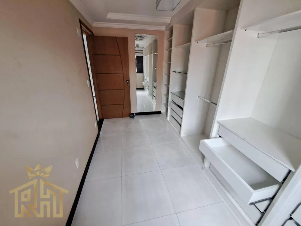 Cobertura, 3 quartos, 178 m² - Foto 13