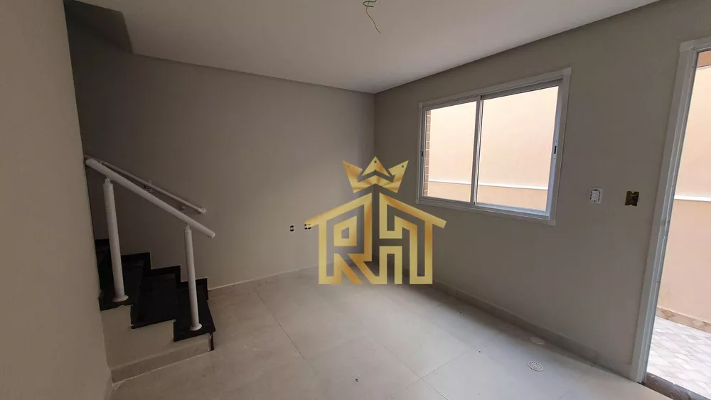 Sobrado à venda com 2 quartos, 58m² - Foto 2