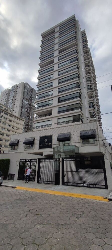Apartamento à venda com 2 quartos, 75m² - Foto 12