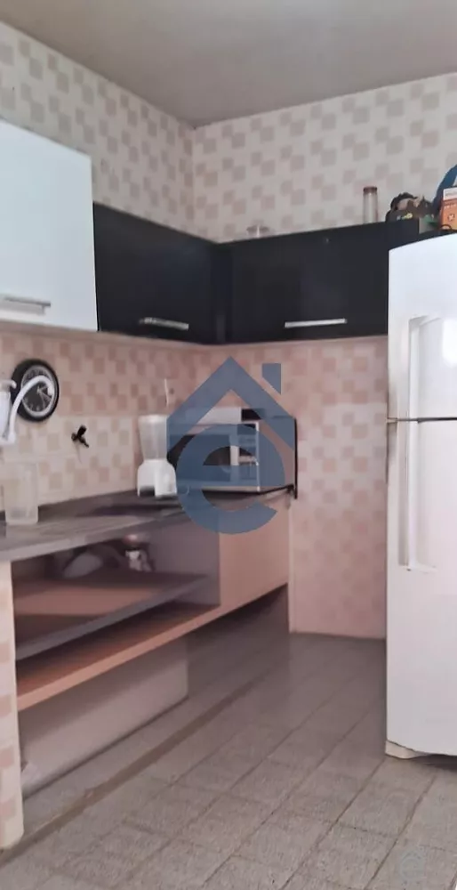 Casa, 4 quartos, 265 m² - Foto 1
