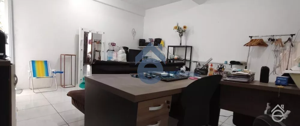 Casa, 4 quartos, 180 m² - Foto 3