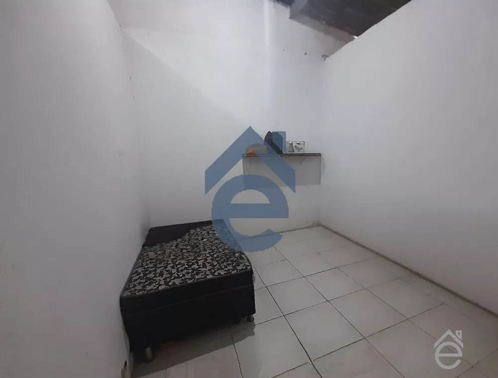 Casa, 5 quartos, 134 m² - Foto 2