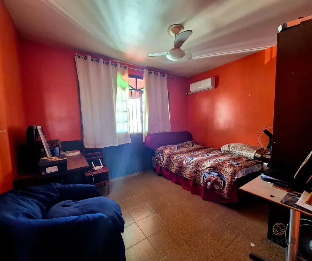 Casa, 4 quartos, 240 m² - Foto 3