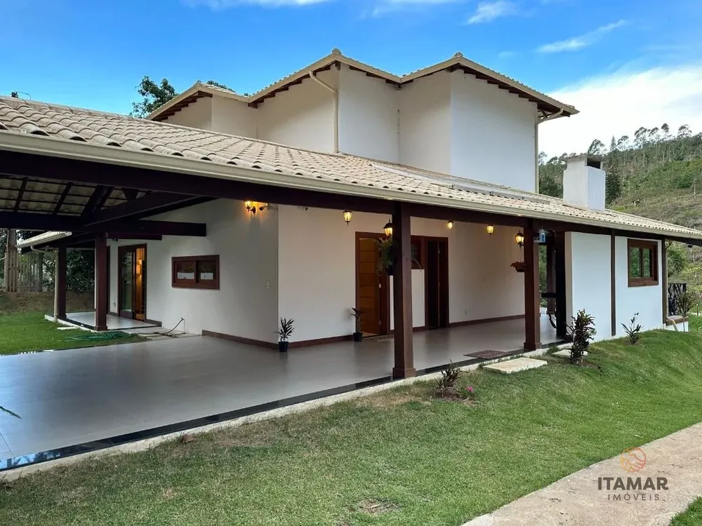 Casa, 3 quartos, 270 m² - Foto 1