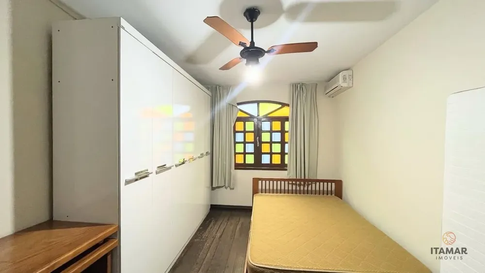 Casa, 4 quartos, 250 m² - Foto 2
