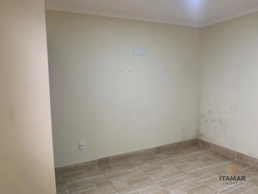 Casa, 2 quartos, 200 m² - Foto 1