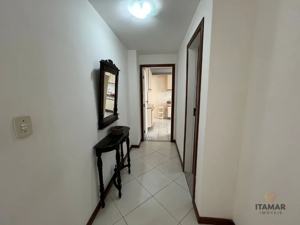 Cobertura, 3 quartos, 240 m² - Foto 2