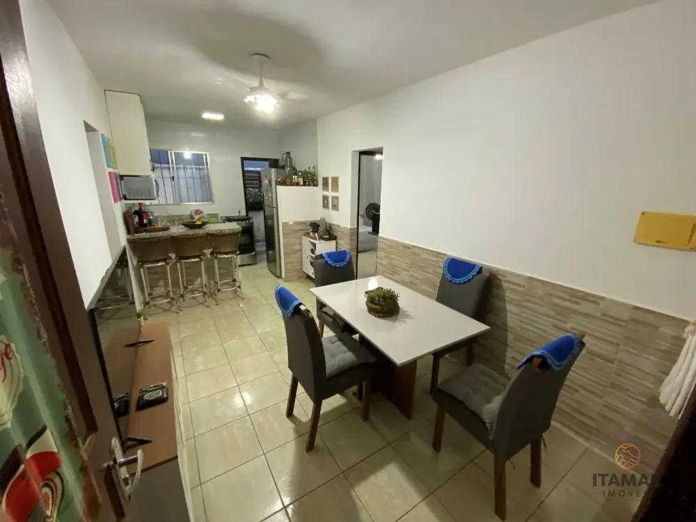 Casa, 3 quartos, 250 m² - Foto 1