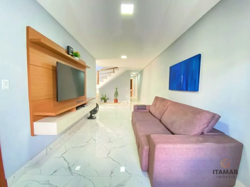 Casa, 5 quartos, 180 m² - Foto 1