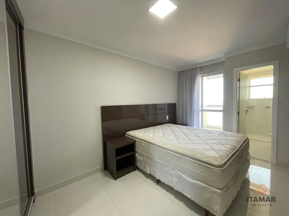 Apartamento, 3 quartos, 145 m² - Foto 3