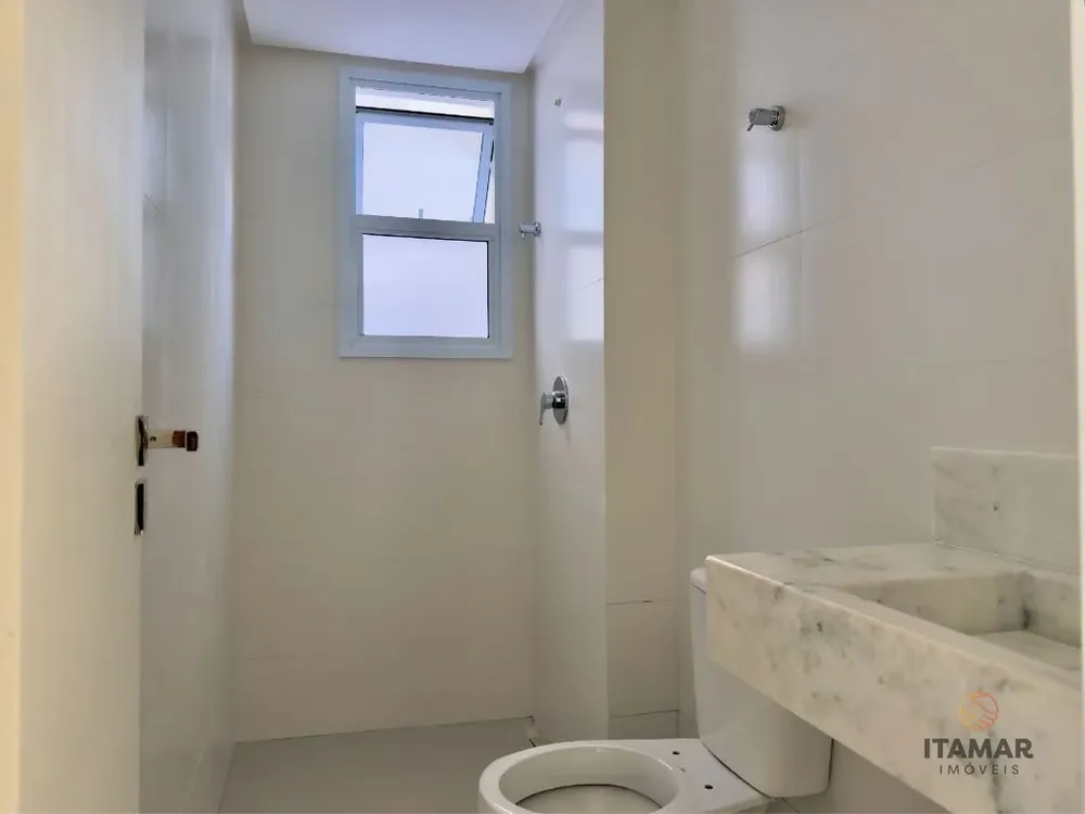 Apartamento, 3 quartos, 182 m² - Foto 2