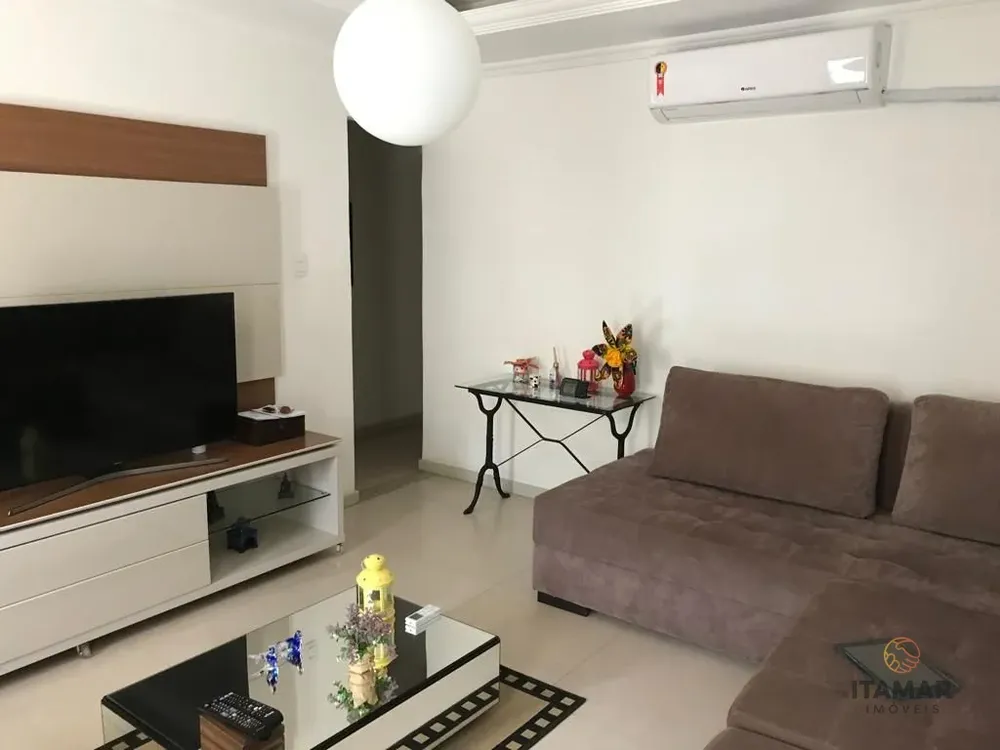 Casa, 3 quartos, 292 m² - Foto 1