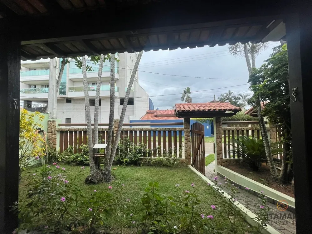 Casa, 3 quartos, 330 m² - Foto 1