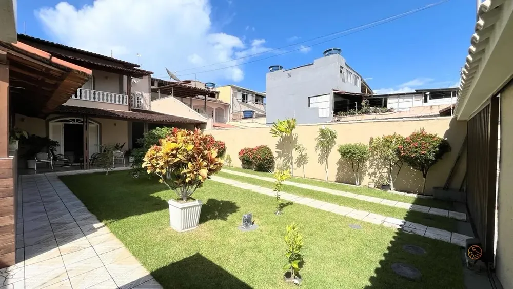 Casa, 3 quartos, 230 m² - Foto 2