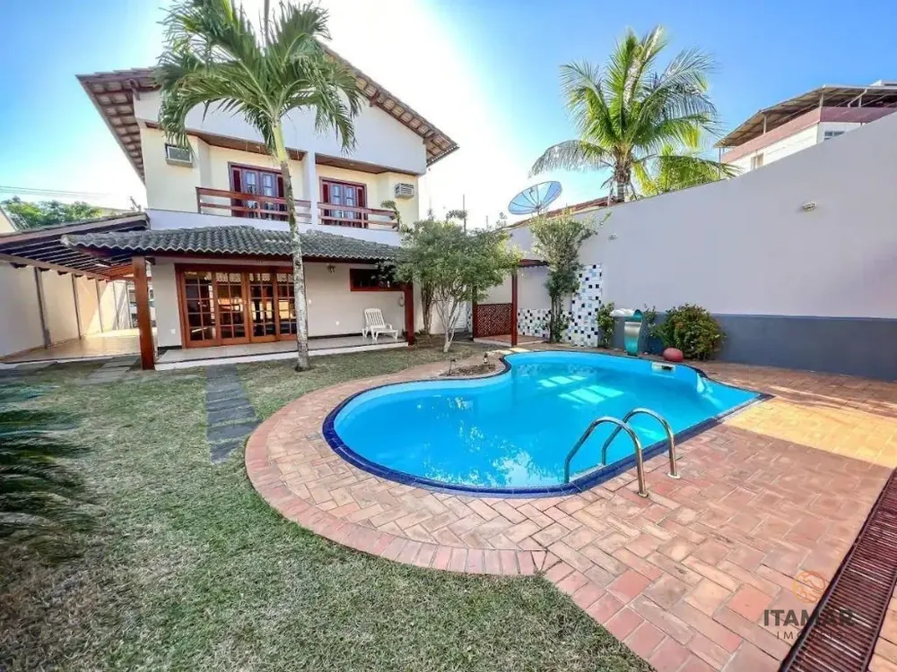 Casa, 5 quartos, 263 m² - Foto 1