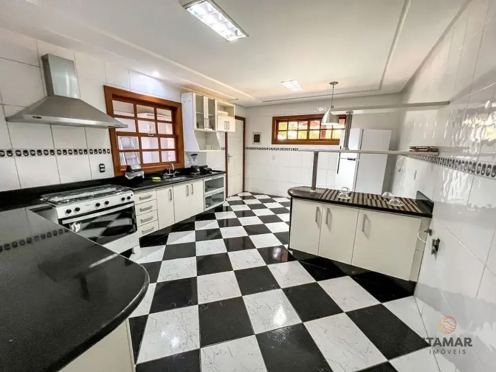 Casa, 5 quartos, 263 m² - Foto 2