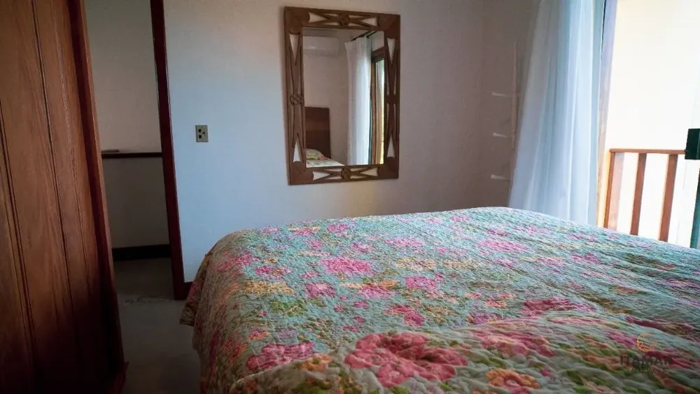 Casa, 6 quartos, 264 m² - Foto 4
