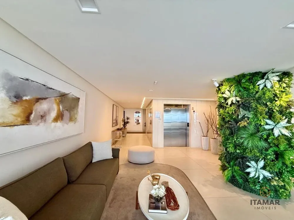 Apartamento, 4 quartos, 214 m² - Foto 2