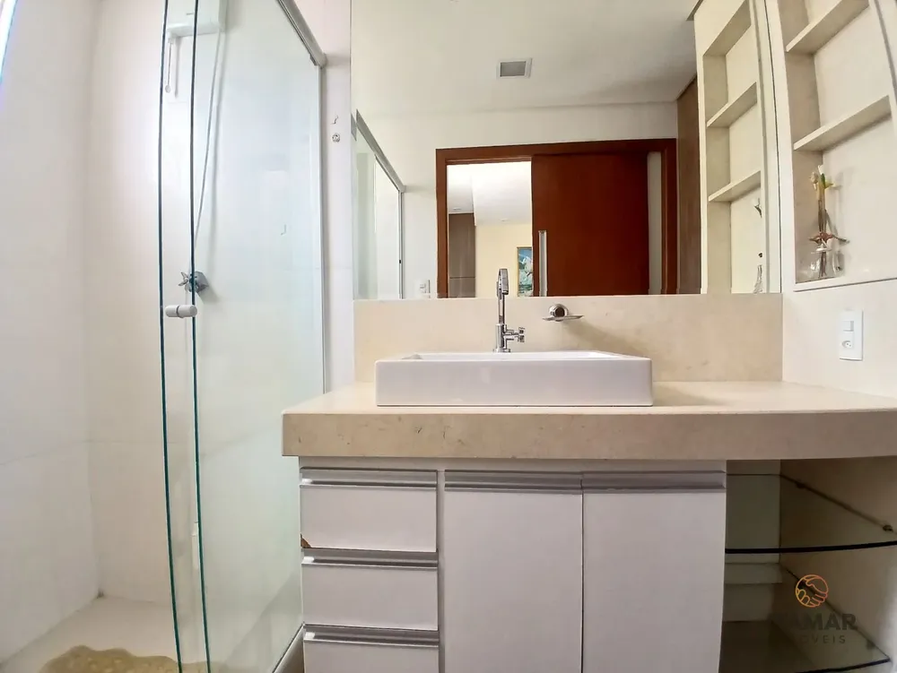 Apartamento, 3 quartos, 215 m² - Foto 2