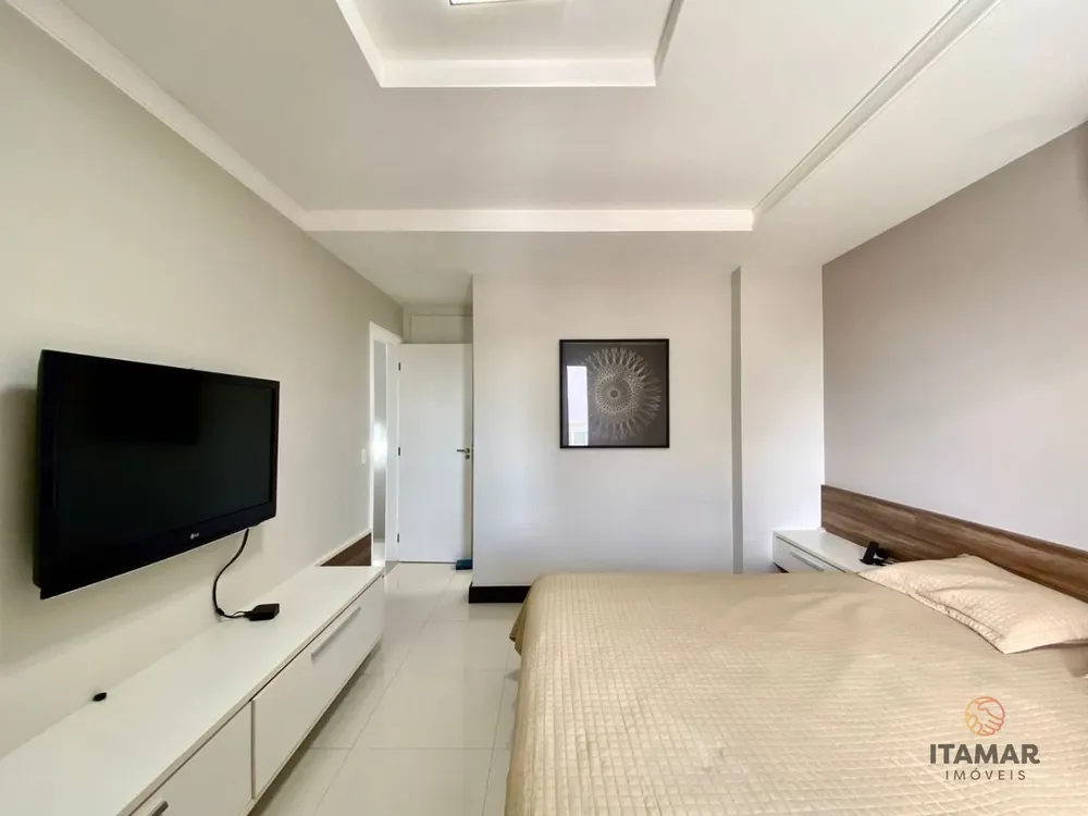 Cobertura, 3 quartos, 259 m² - Foto 3