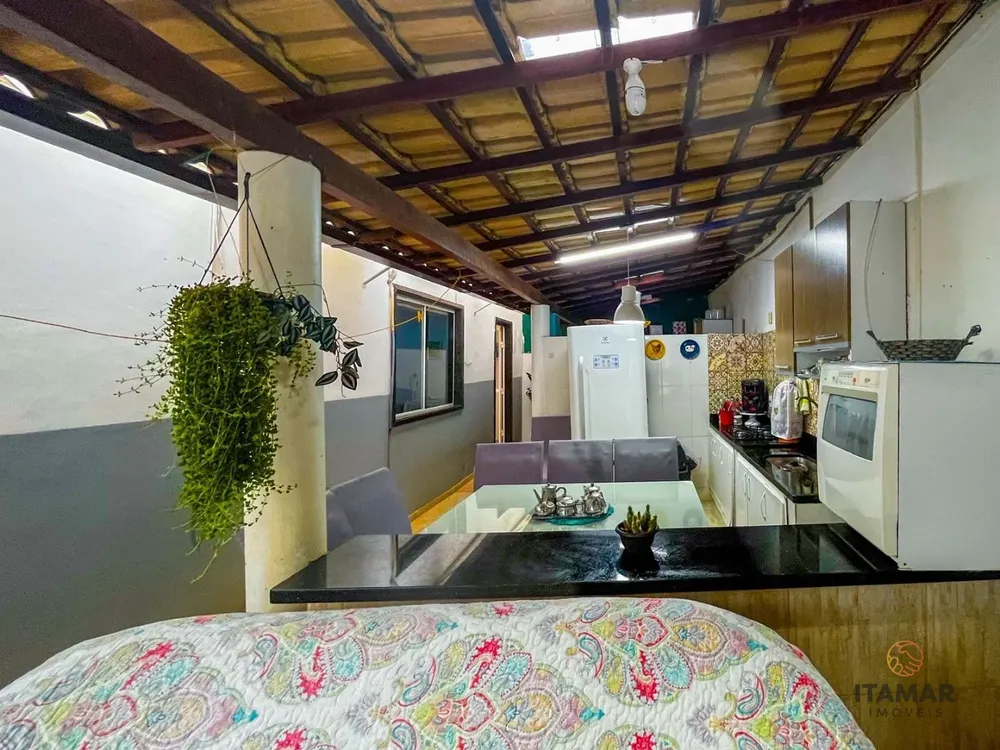 Casa, 3 quartos, 180 m² - Foto 2
