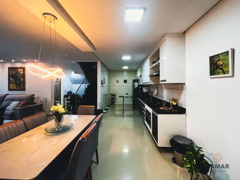 Casa, 3 quartos, 180 m² - Foto 1