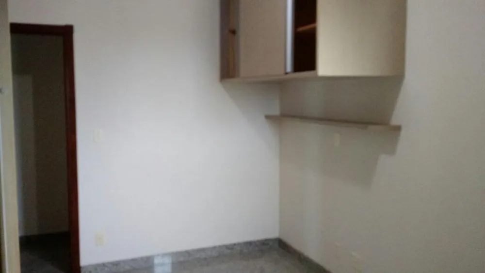 Apartamento, 3 quartos, 130 m² - Foto 2