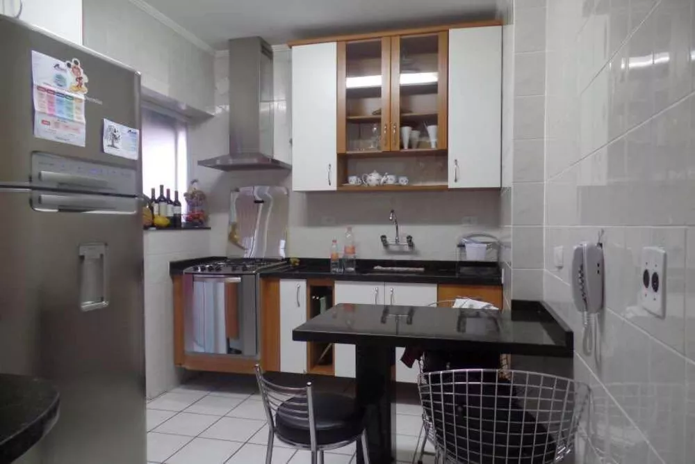 Apartamento à venda com 2 quartos, 60m² - Foto 2