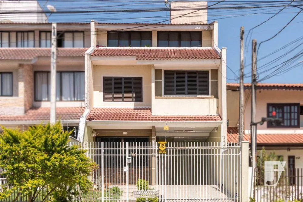 Sobrado, 3 quartos, 248 m² - Foto 1