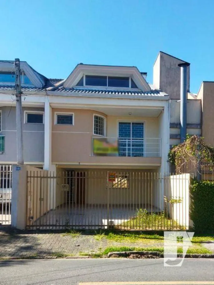 Sobrado, 3 quartos, 243 m² - Foto 1