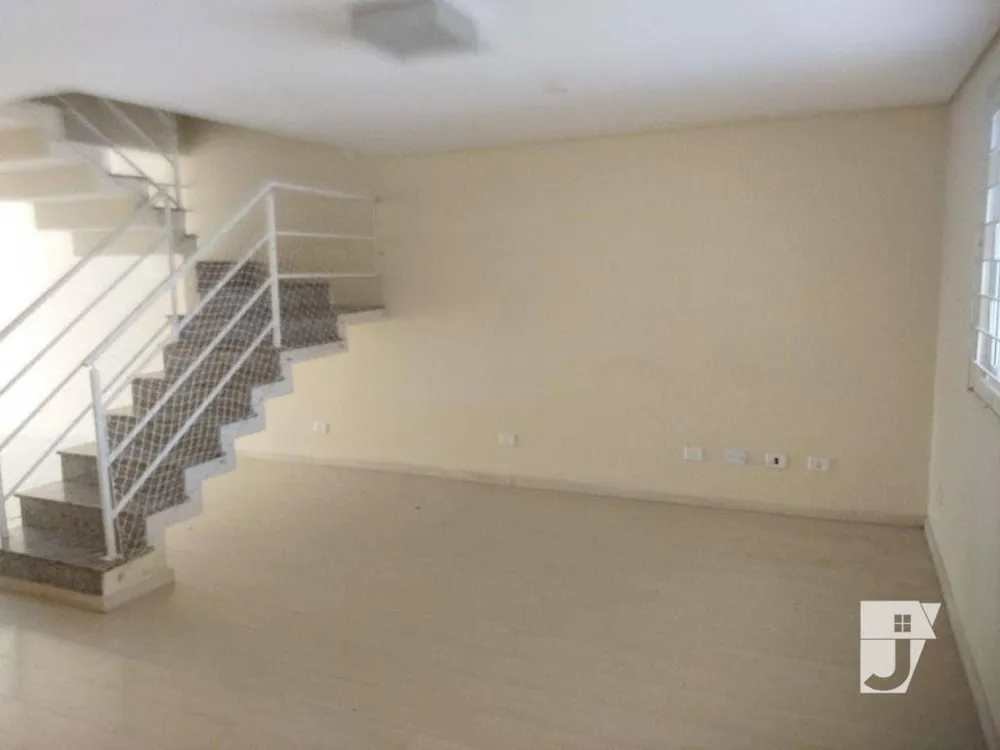 Sobrado, 3 quartos, 243 m² - Foto 2
