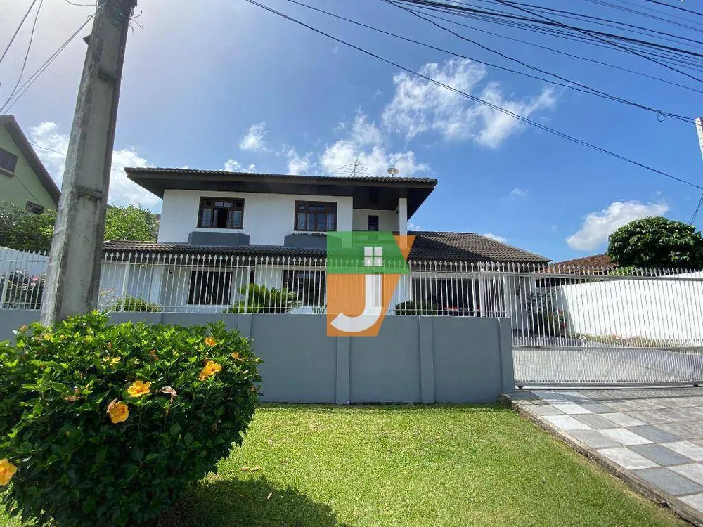 Casa, 3 quartos, 247 m² - Foto 1