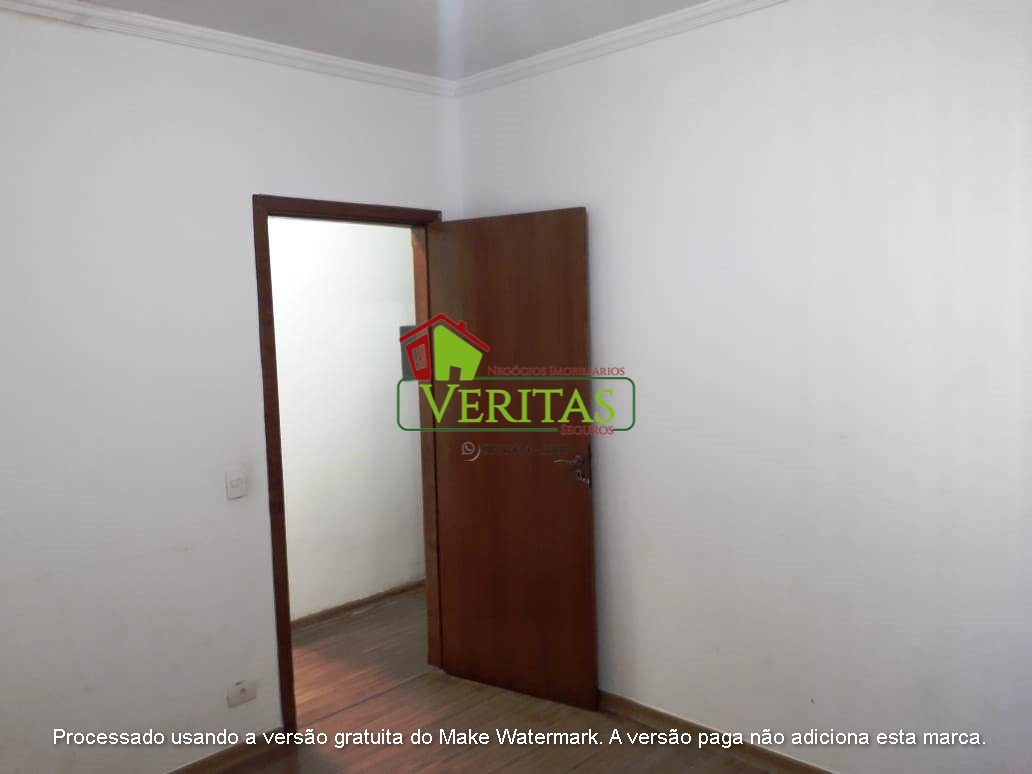 Casa à venda com 3 quartos, 90m² - Foto 2