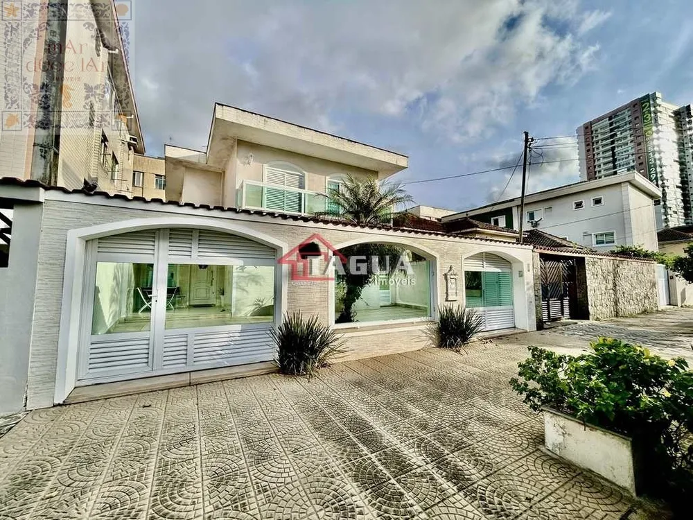 Casa, 3 quartos, 156 m² - Foto 1