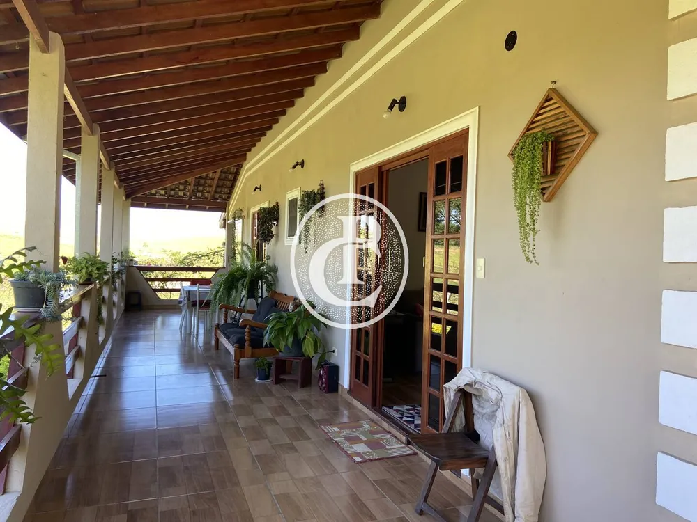 Chácara, 3 quartos, 1100 m² - Foto 2