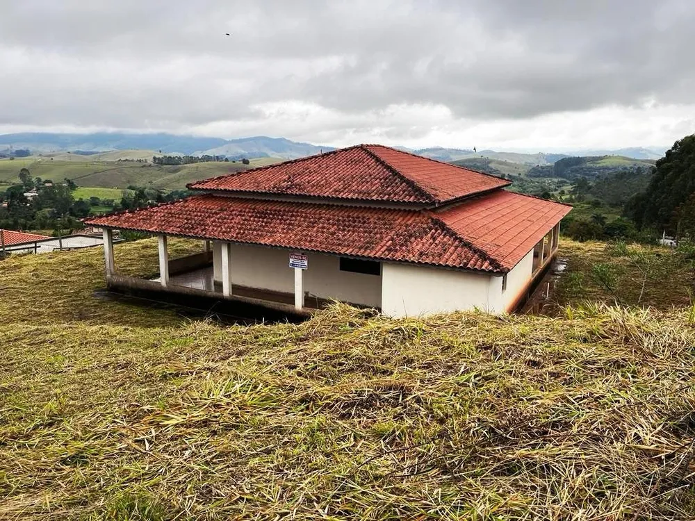 Chácara, 3 quartos, 2000 m² - Foto 1