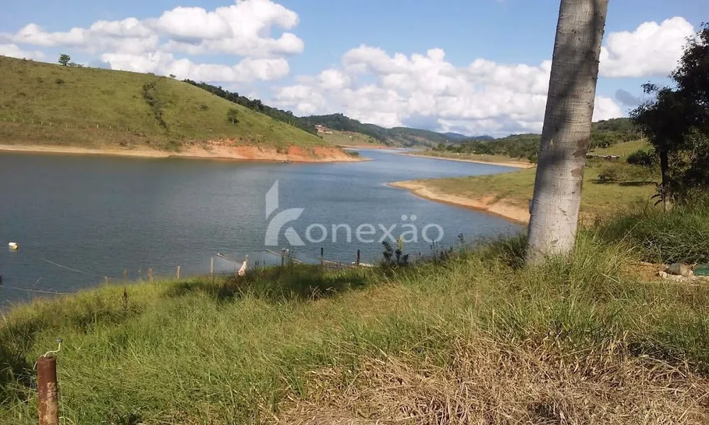 Chácara, 2 quartos, 300 m² - Foto 1