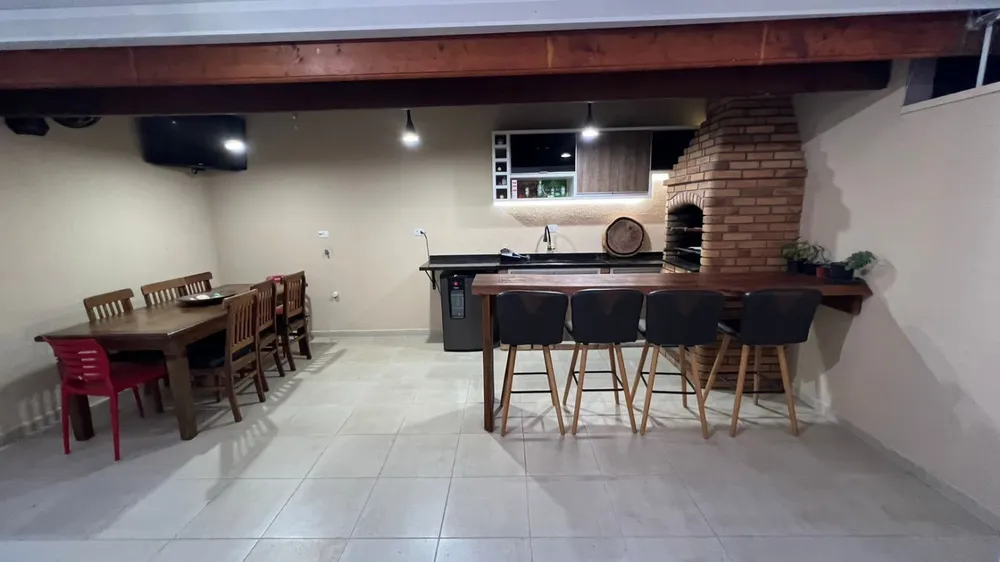 Sobrado, 3 quartos, 206 m² - Foto 2