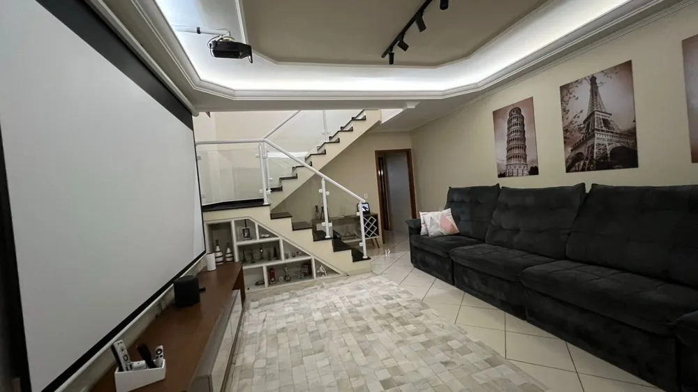Sobrado, 3 quartos, 206 m² - Foto 1