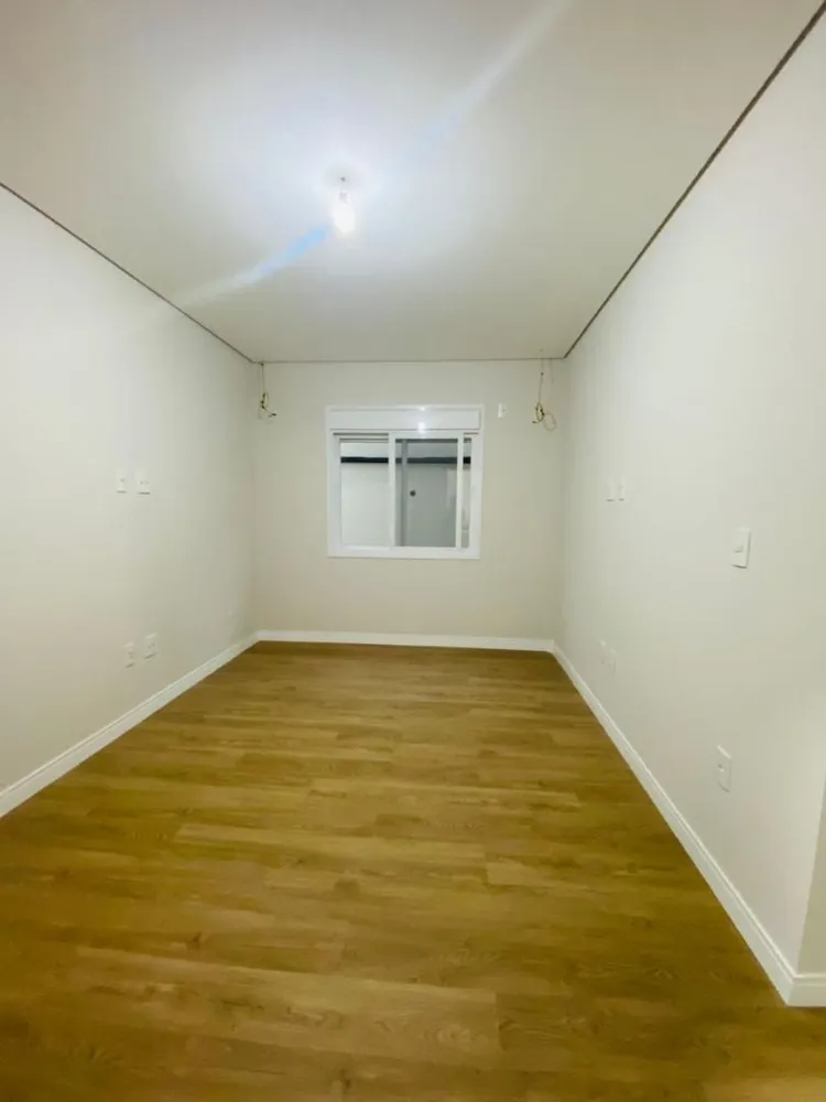 Casa, 3 quartos, 172 m² - Foto 2