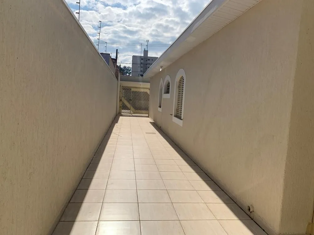 Casa, 4 quartos, 244 m² - Foto 3