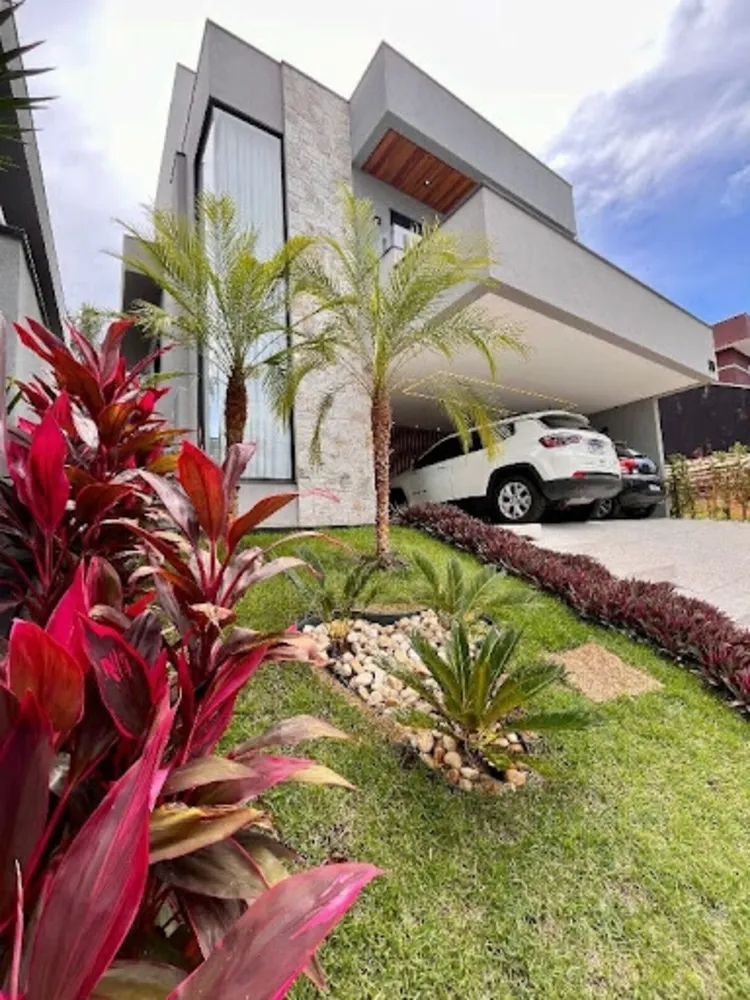 Casa, 4 quartos, 215 m² - Foto 1
