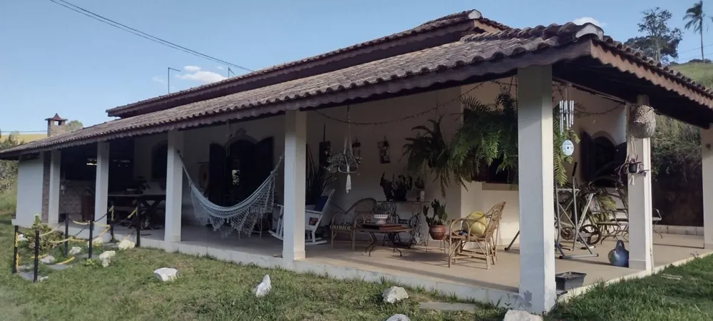 Sítio, 2 quartos, 150 m² - Foto 1