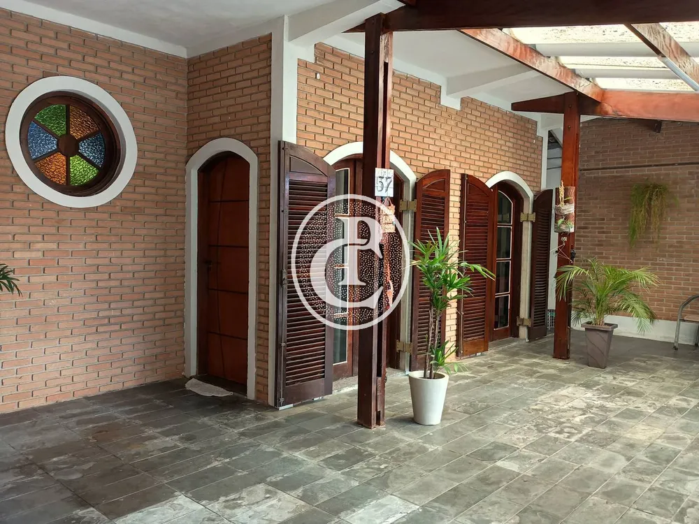 Casa, 3 quartos, 240 m² - Foto 2