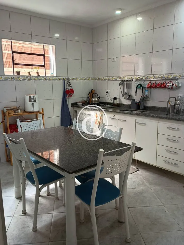 Casa, 3 quartos, 240 m² - Foto 7