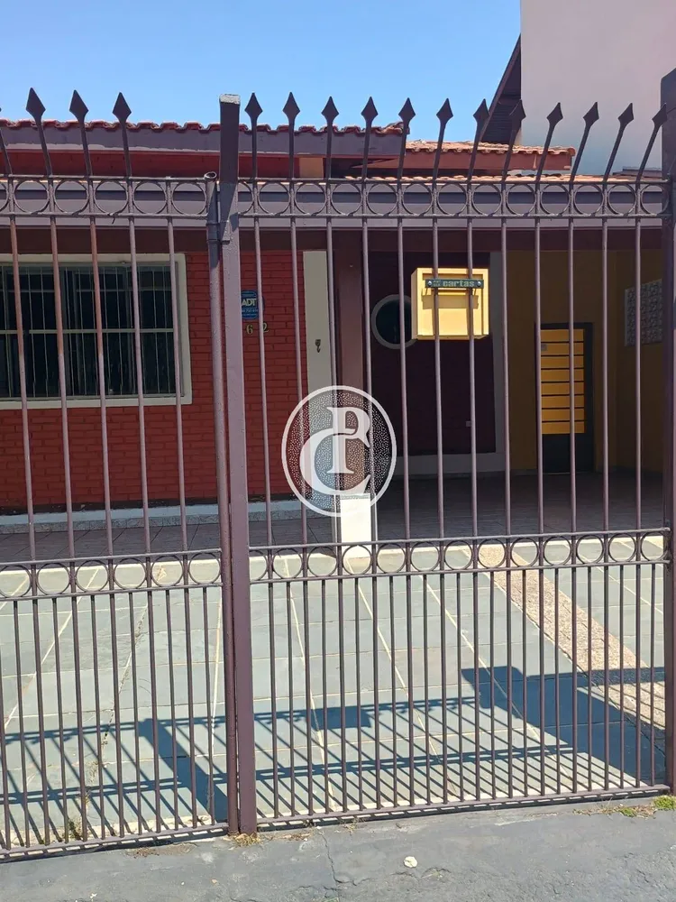 Casa, 3 quartos, 250 m² - Foto 1