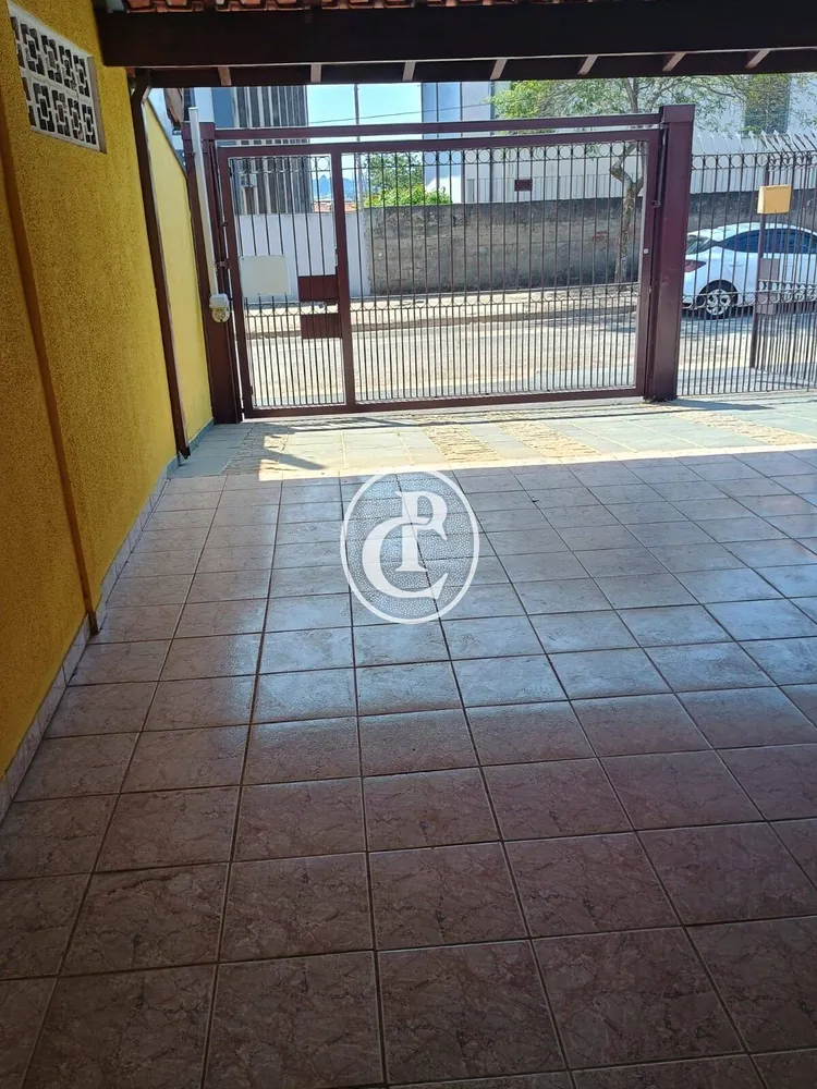 Casa, 3 quartos, 250 m² - Foto 4