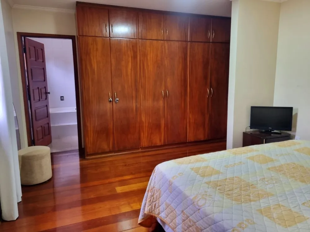 Casa, 4 quartos, 278 m² - Foto 8