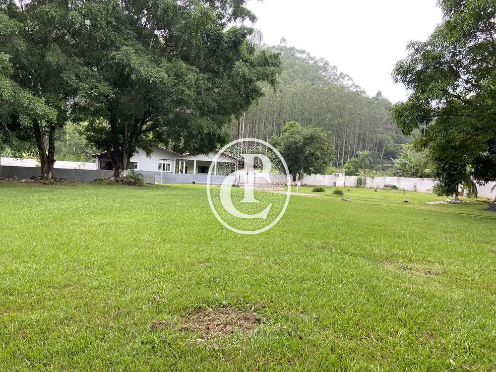 Chácara, 2 quartos, 2150 m² - Foto 1